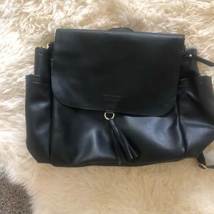 Greenwich Simply Chic Convertible Diaper Bag-Black